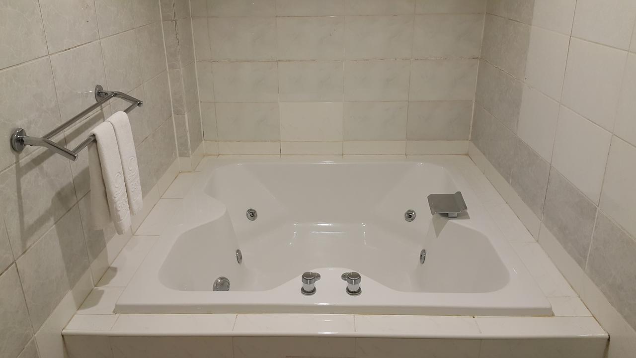 友愛金色商旅golden Age Hotel Tajpej Kültér fotó
