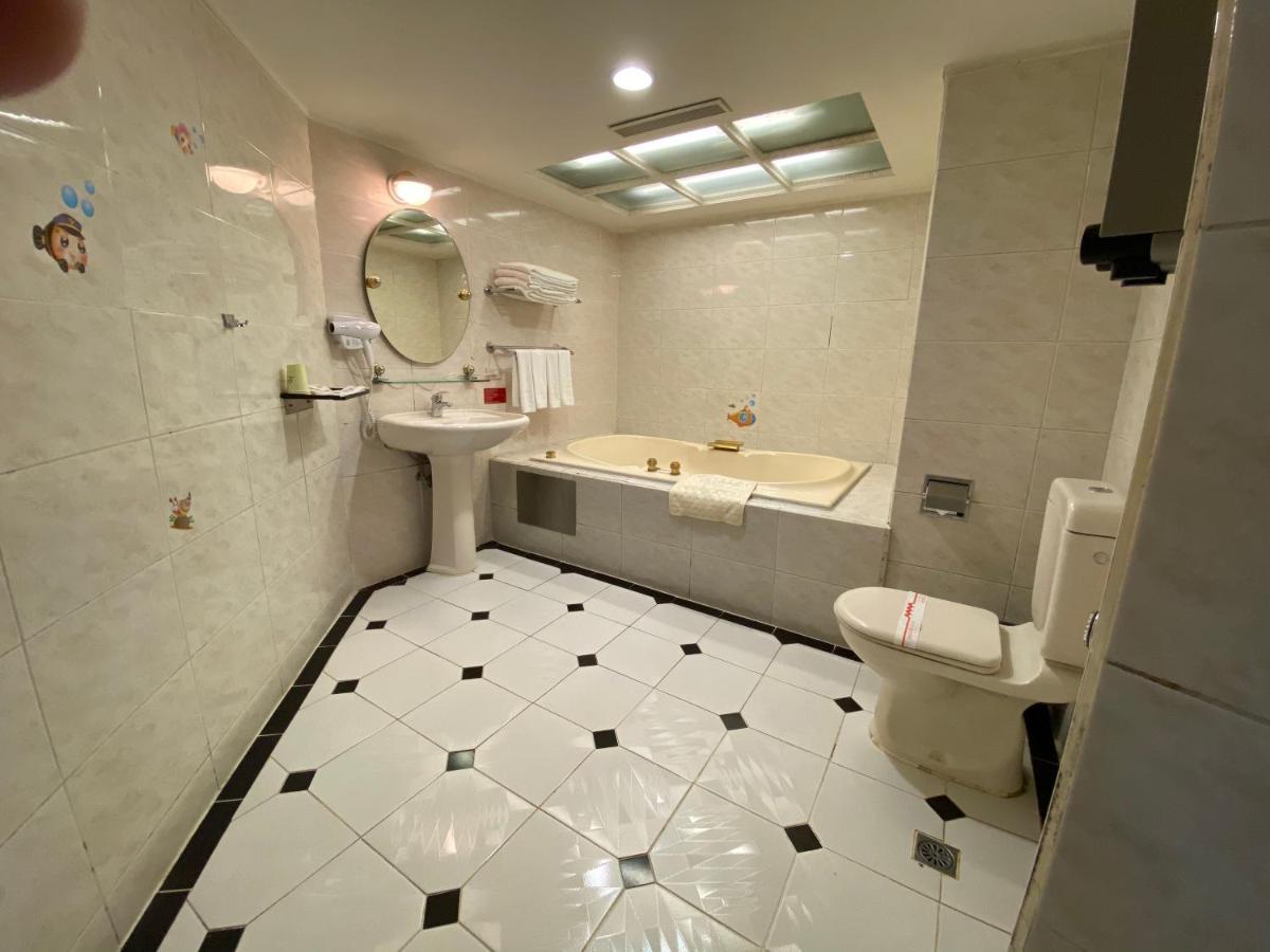 友愛金色商旅golden Age Hotel Tajpej Kültér fotó